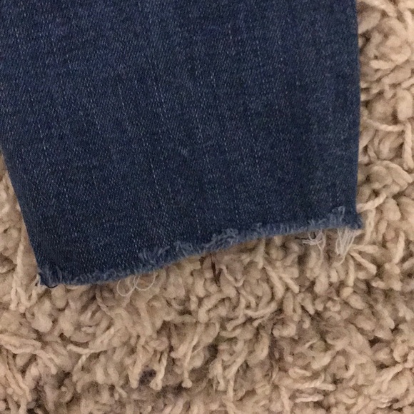 Slightly ripped jeans - Picture 6 of 6